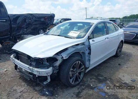2020 Ford Fusion Titanium z USA, uszkodzony, nr VIN 3FA6P0K98LR173776